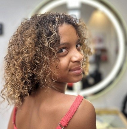 Curly Hair Specialists in NYC: Finding the Right Stylist for Your Texture