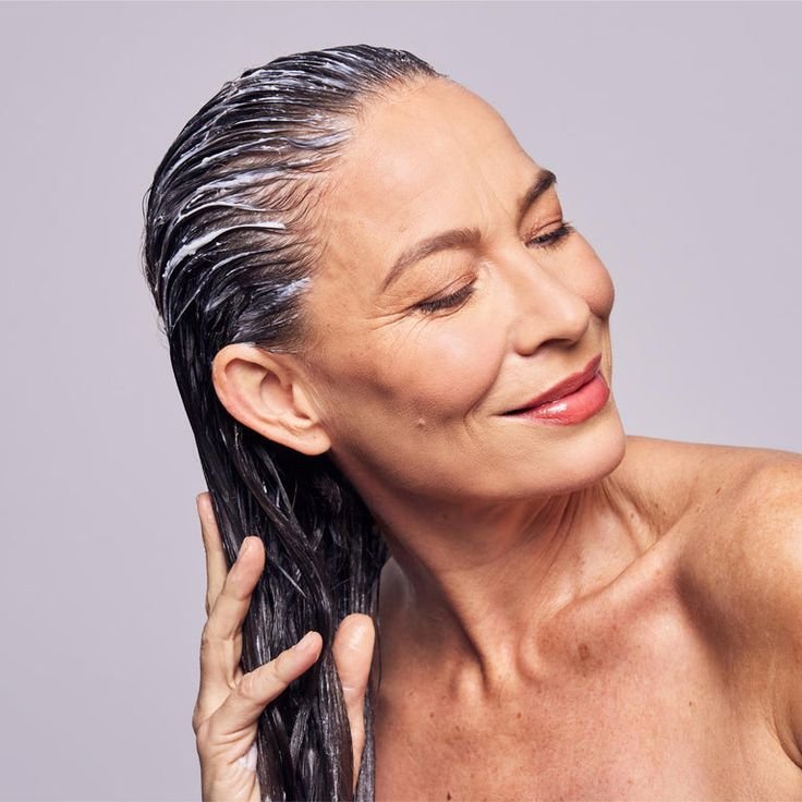 Refresh Your Hair Without Washing: Tips & Salon Secrets