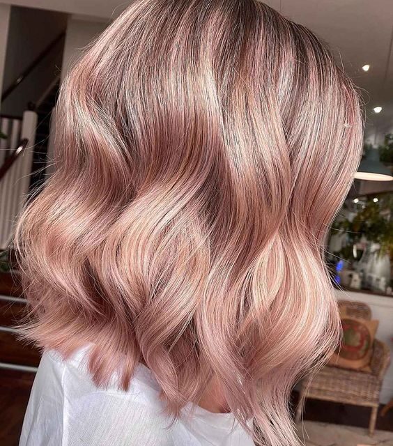 Aesthetic Hair Color Ideas: Elevate Your Look with Artistic Tresses