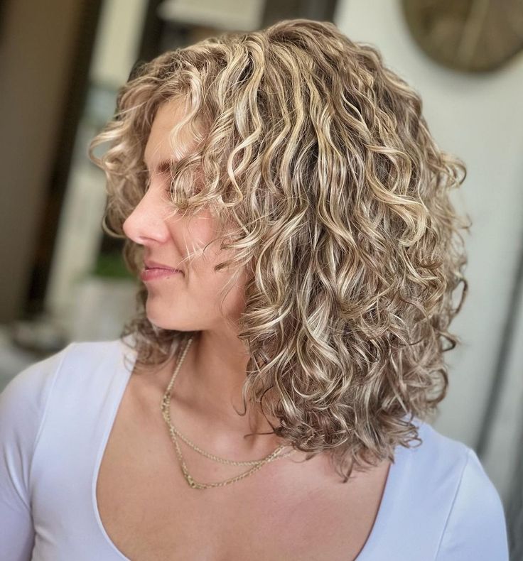summer hair colors for curly hair